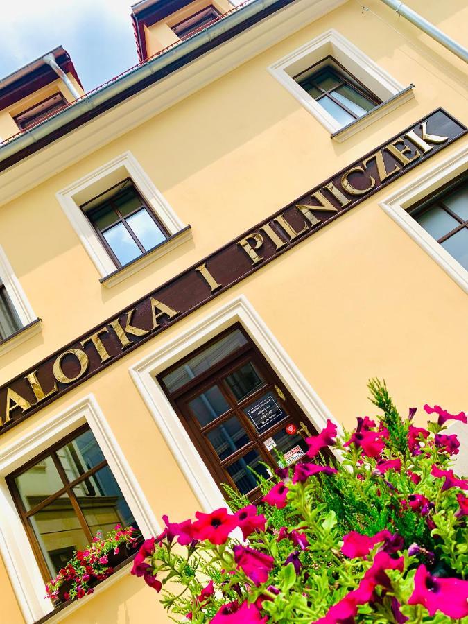 Hotel, Apartament Pod Zlotym Lwem W Samym Centrum Miasta Z Darmowym Parkingiem VII Klodzko Ngoại thất bức ảnh